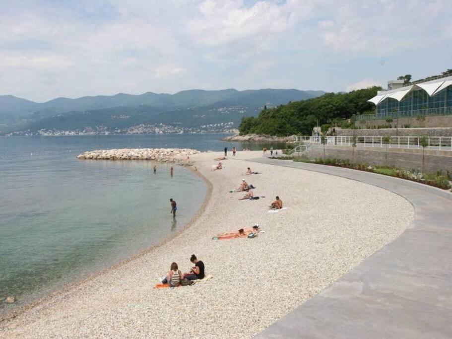 Apartment Mediterranean Garden Риека Экстерьер фото